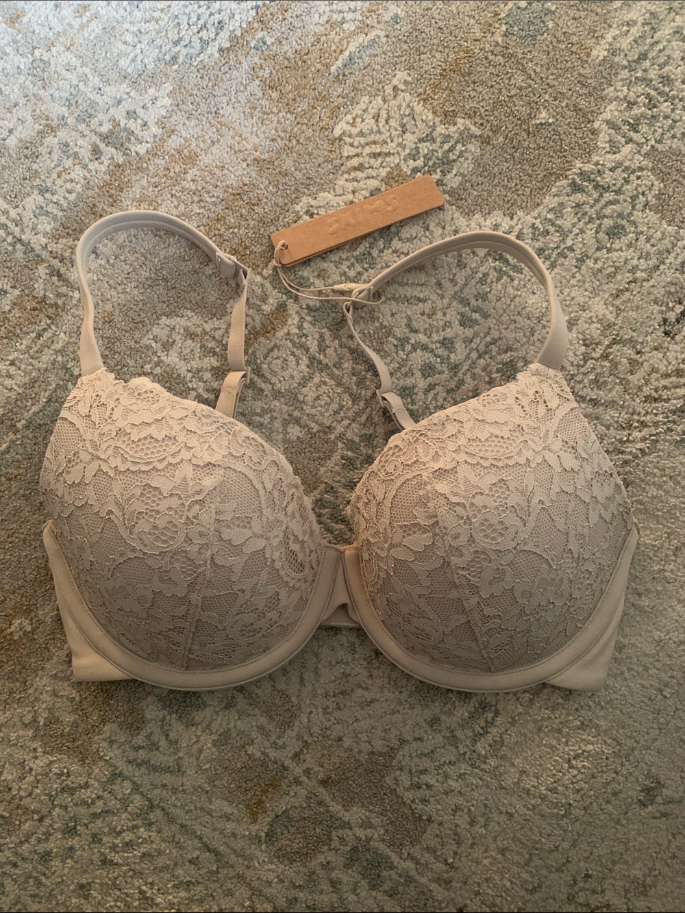 SKIMS fits everybody lace t-shirt bra 32c